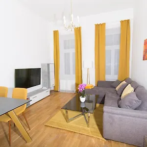 Rosenstein By Family & Viena