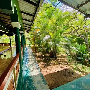  Habitación en casa particular Rock Sri Lanka