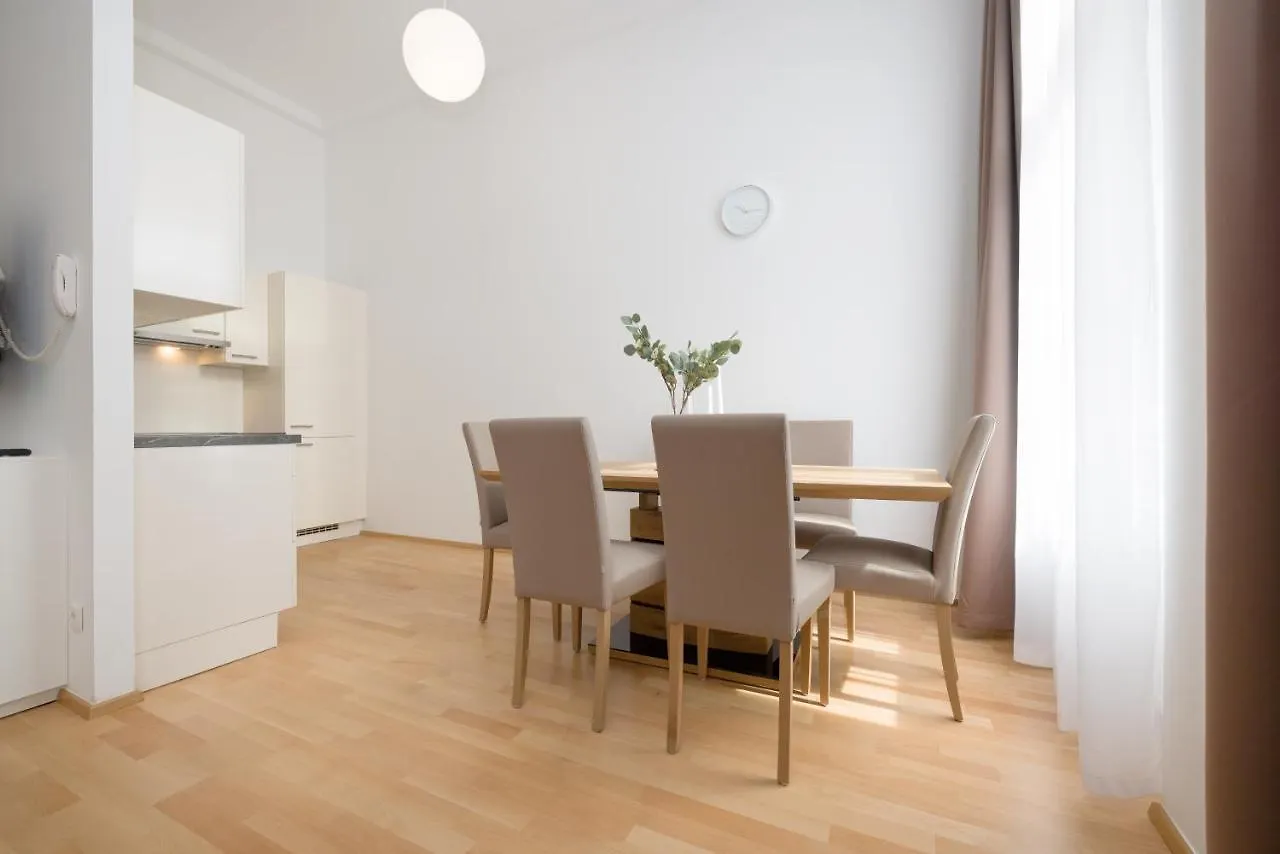 Yourapartment City Center Βιέννη 0*,
