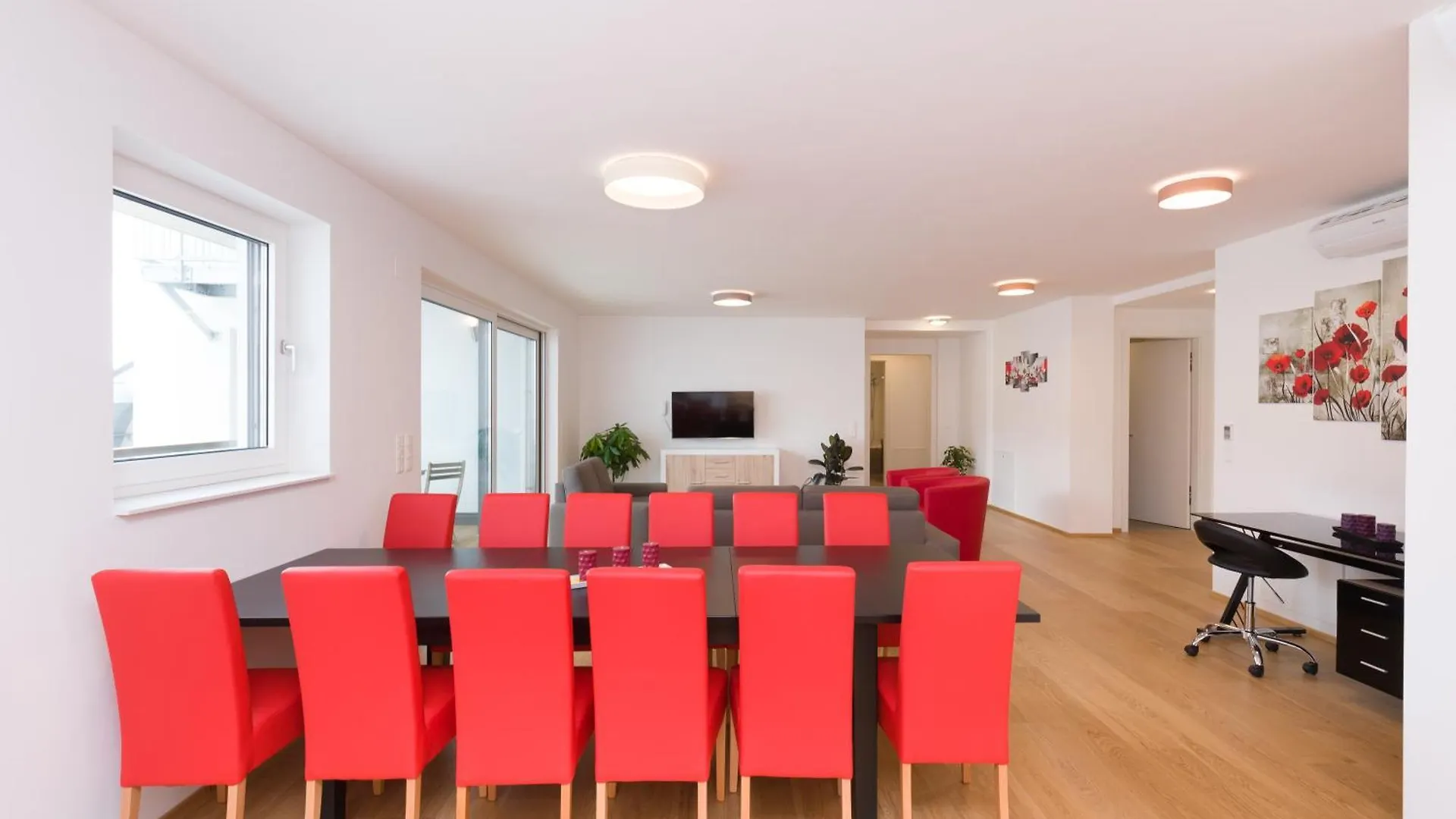 Yourapartment City Center contacts
